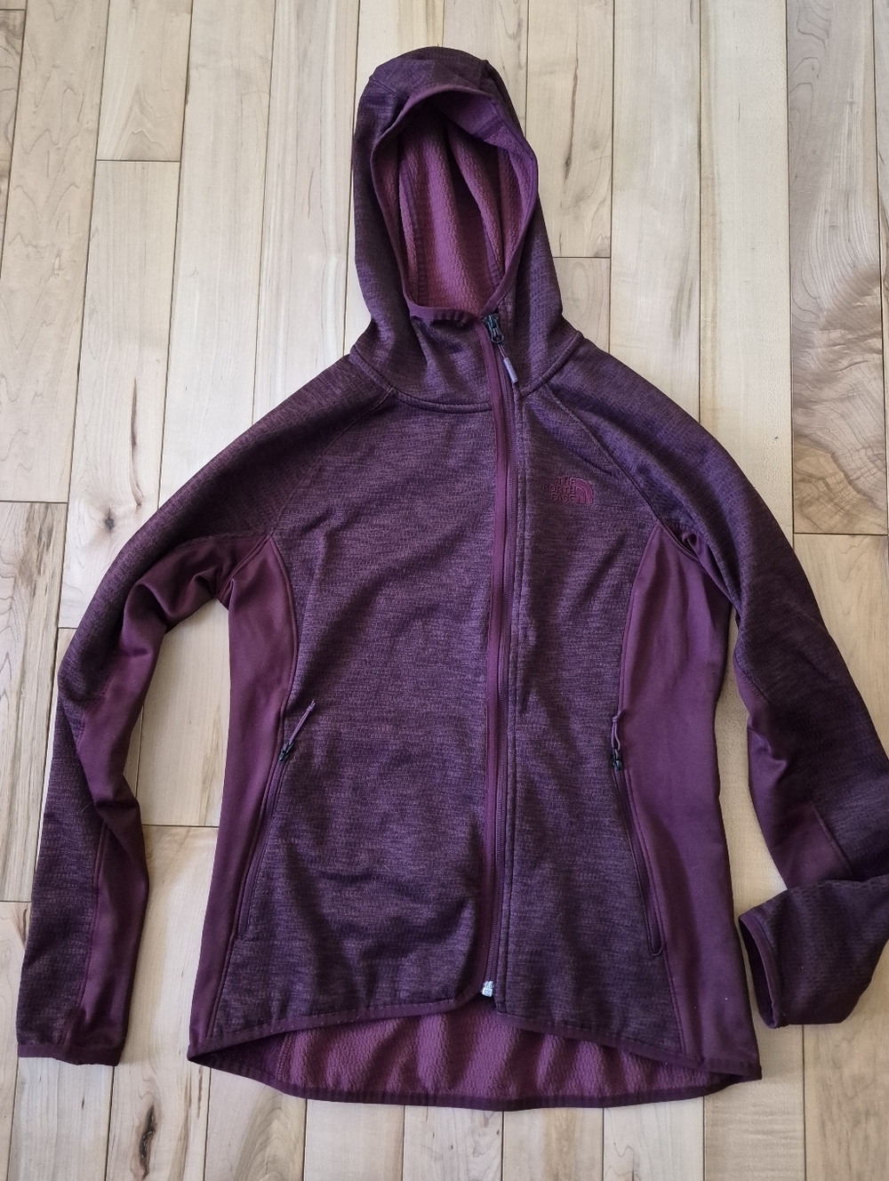 The North Face women's size medium thin zipper off centre jacket